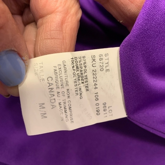 Le chateau Dress In size M. - Picture 10 of 12